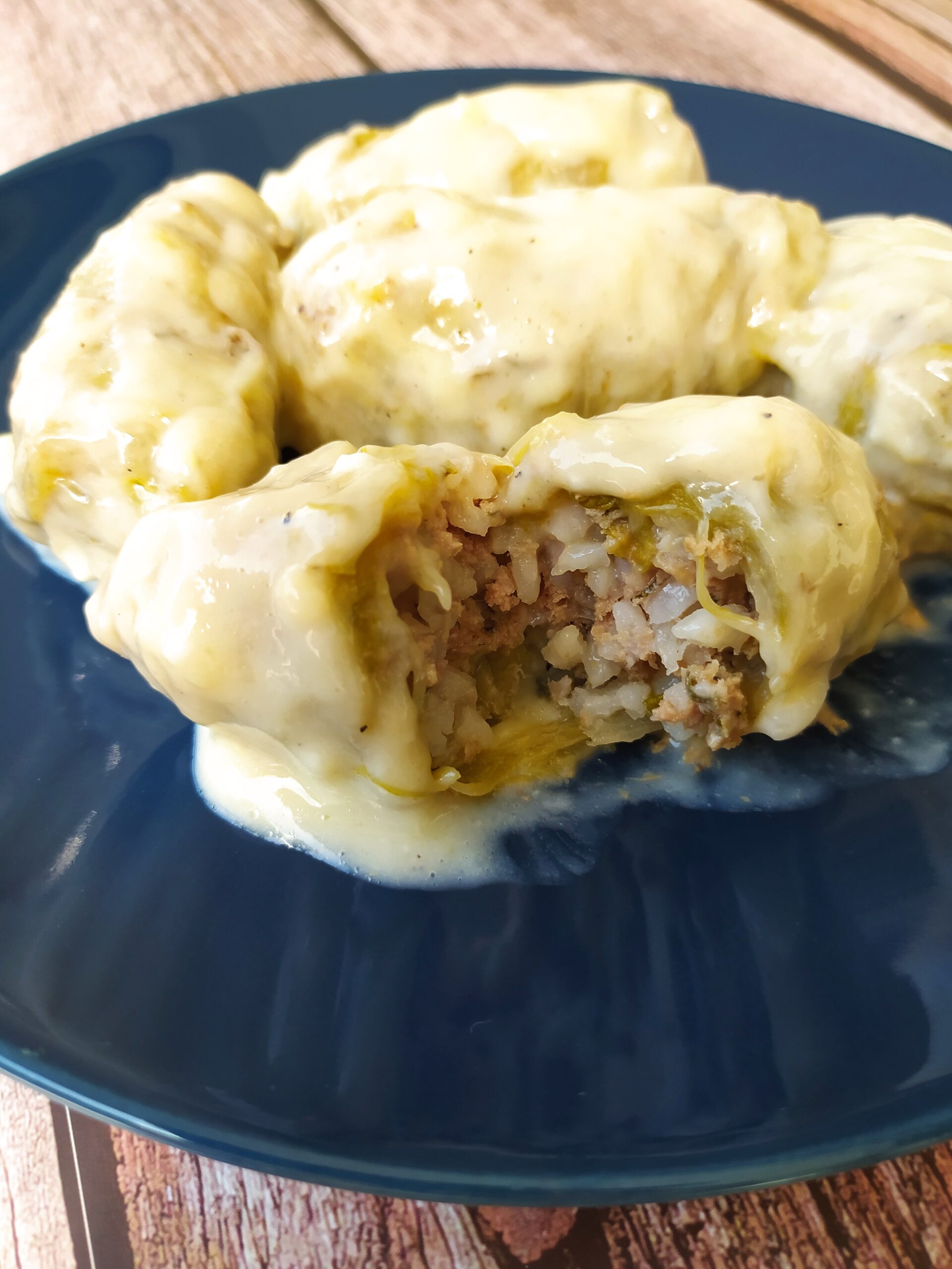 Kohlrouladen mit Zitronen-Ei-Sauce-Lahanodolmades