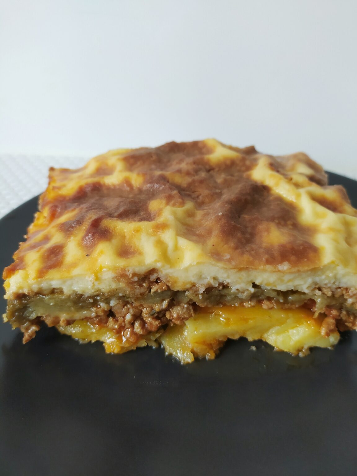 Moussaka-Auberginenauflauf mit Hackfleisch - griechisches Magazin