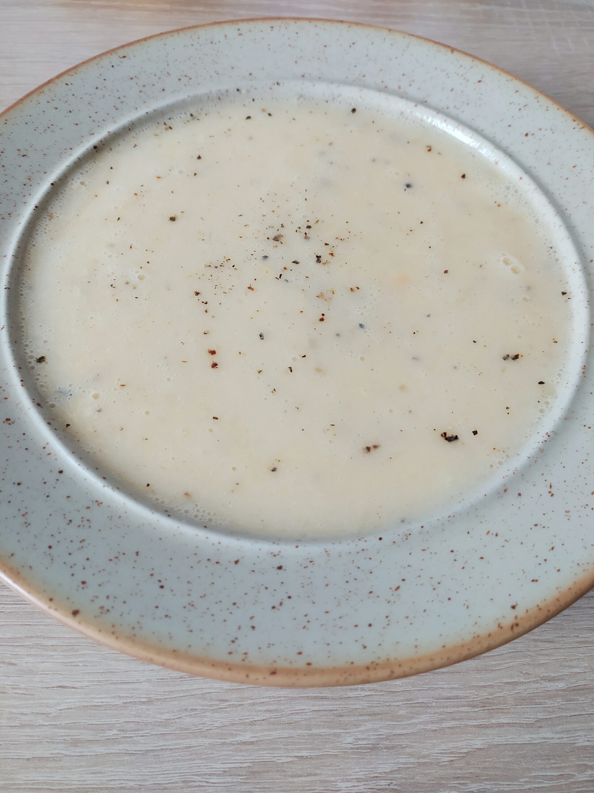 Avgolemono-Ei-Zitronen Sauce - griechisches Magazin