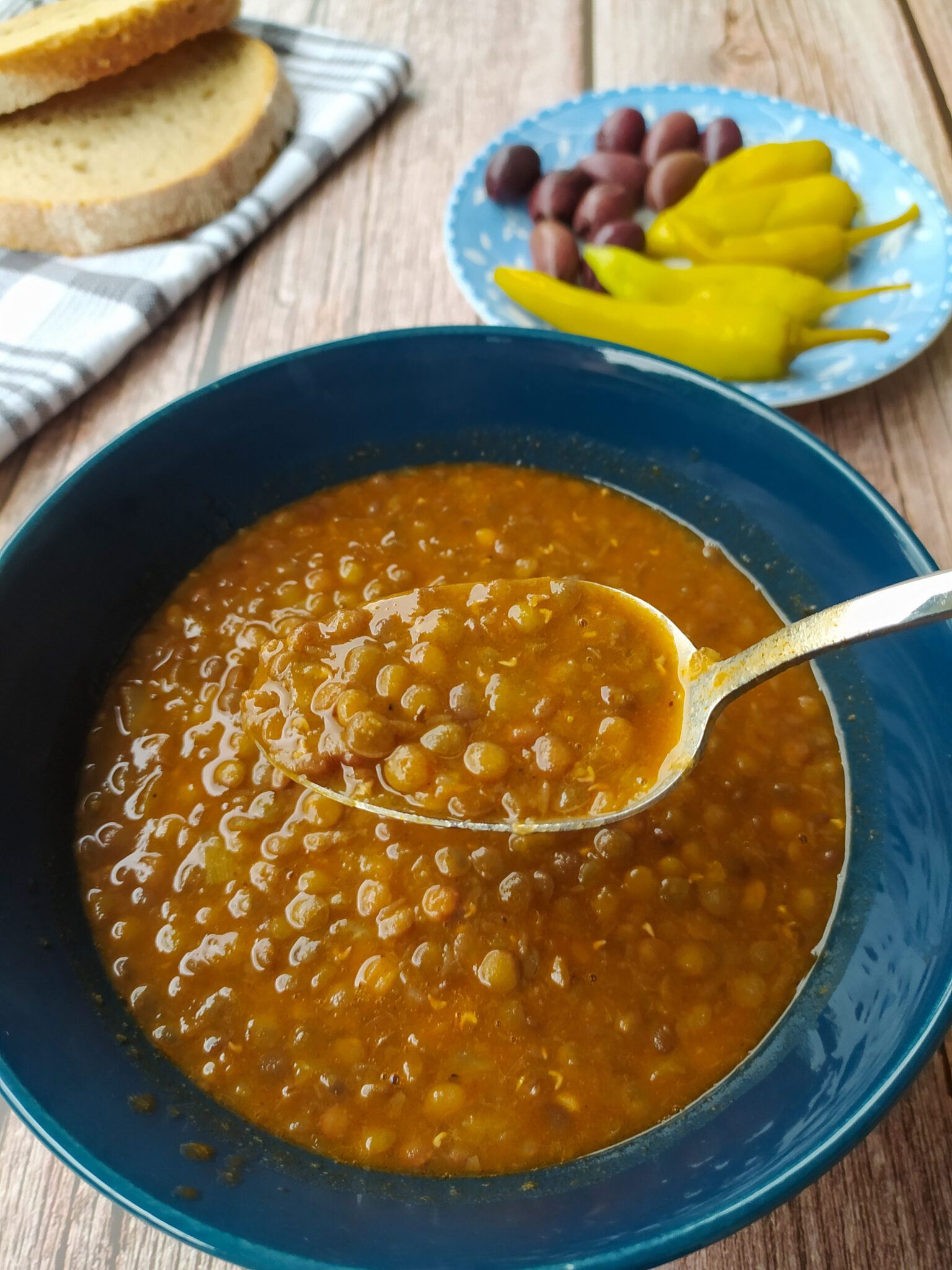 Linsensuppe-Fakes Soupa - griechisches Magazin Linsensuppe-Fakes Soupa - griechisches Magazin